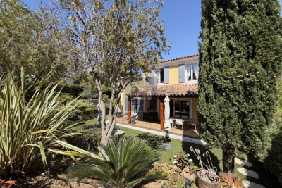 Maison &agrave; vendre &agrave; STE-MAXIME  - 4 pi&egrave;ces - 108 m&sup2; 