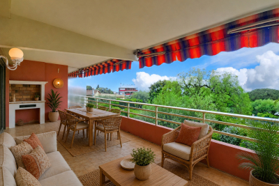 Appartement &agrave; vendre &agrave; VENCE  - 3 pi&egrave;ces - 84 m&sup2; 