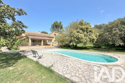 Maison &agrave; vendre piscine castillon 