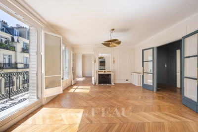 Appartement &agrave; vendre &agrave; PARIS 7EME Ecole Militaire - 7 pi&egrave;ces - 193 m&sup2; 
