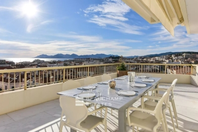 Appartement &agrave; vendre &agrave; CANNES  - 5 pi&egrave;ces - 148 m&sup2; 