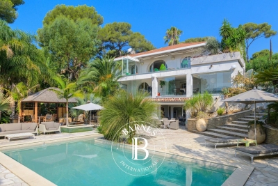 Maison &agrave; vendre 83110 sanary mer 