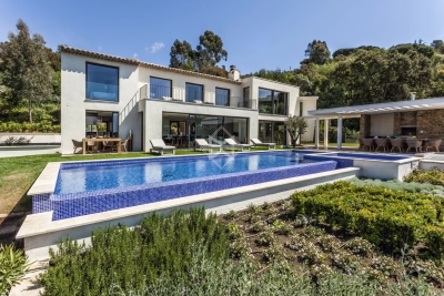 Villa à La Croix-Valmer &agrave; louer à partir de 20 000 € / semaine, Photo 1