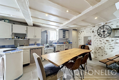 Maison &agrave; vendre &agrave; ROQUEBRUNE-SUR-ARGENS  - 4 pi&egrave;ces - 124 m&sup2; 