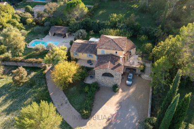 Maison &agrave; vendre &agrave; FAYENCE  - 6 pi&egrave;ces - 280 m&sup2; 
