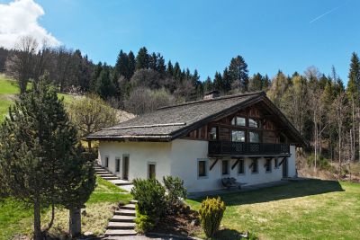 Maison &agrave; vendre &agrave; COMBLOUX  - 8 pi&egrave;ces - 375 m&sup2; 