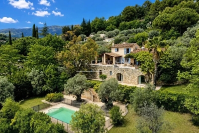 Maison &agrave; vendre &agrave; FAYENCE  - 6 pi&egrave;ces - 251 m&sup2; 
