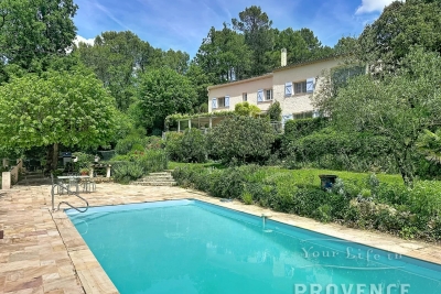 Maison &agrave; vendre &agrave; FLAYOSC   - 263 m&sup2; 