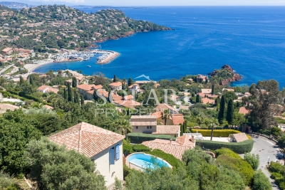 Maison &agrave; vendre &agrave; THÉOULE-SUR-MER  - 8 pi&egrave;ces - 160 m&sup2; 