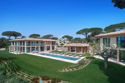Villa à La Croix-Valmer &agrave; louer à partir de 80 000 € / semaine, Photo 4