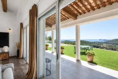 Maison &agrave; vendre &agrave; La Cadière-d'Azur  - 5 pi&egrave;ces 160 m&sup2; 