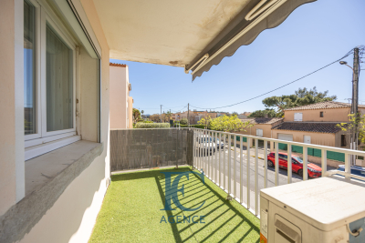 Appartement &agrave; vendre &agrave; SANARY-SUR-MER  - 3 pi&egrave;ces - 60 m&sup2; 
