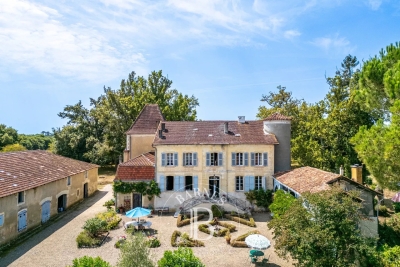 Maison &agrave; vendre &agrave; ST-SEVER  - 14 pi&egrave;ces - 550 m&sup2; 