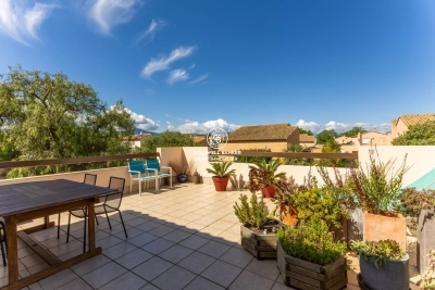 Appartement &agrave; vendre &agrave; ST-CYPRIEN  - 4 pi&egrave;ces - 134 m&sup2; 