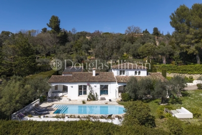 Maison &agrave; vendre &agrave; OPIO  - 7 pi&egrave;ces - 204 m&sup2; 