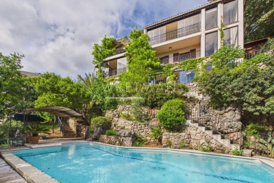 Maison &agrave; vendre &agrave; VENCE  - 8 pi&egrave;ces - 178 m&sup2; 