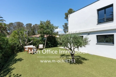 Maison &agrave; vendre &agrave; ST-RAPHAËL  - 4 pi&egrave;ces - 110 m&sup2; 