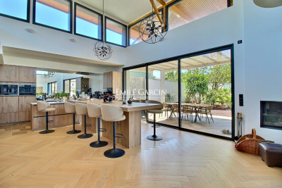 Maison &agrave; vendre &agrave; ANGLET  - 8 pi&egrave;ces - 450 m&sup2; 