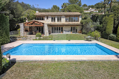 Maison &agrave; vendre &agrave; LA COLLE-SUR-LOUP  - 7 pi&egrave;ces - 234 m&sup2; 