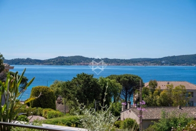 Appartement &agrave; vendre &agrave; STE-MAXIME  - 4 pi&egrave;ces - 150 m&sup2; 