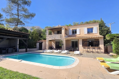 Maison &agrave; vendre &agrave; ST-RAPHAËL  - 5 pi&egrave;ces - 130 m&sup2; 