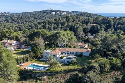 Maison &agrave; vendre &agrave; MOUGINS  - 6 pi&egrave;ces - 530 m&sup2; 