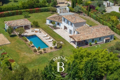 Maison &agrave; vendre &agrave; CABRIES Rognes - 7 pi&egrave;ces - 240 m&sup2; 