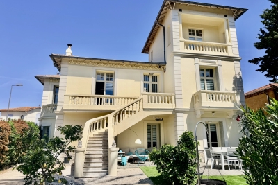 Maison &agrave; vendre &agrave; CANNES  - 6 pi&egrave;ces - 199 m&sup2; 