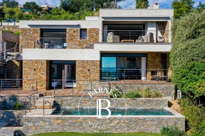 Maison &agrave; vendre &agrave; BORMES-LES-MIMOSAS  - 5 pi&egrave;ces - 164 m&sup2; 