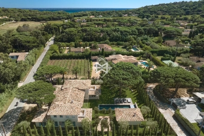 Villa à Saint-Tropez &agrave; louer à partir de 55 000 € / semaine, Photo 1