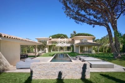 Villa à Saint-Tropez &agrave; louer à partir de 55 000 € / semaine, Photo 2