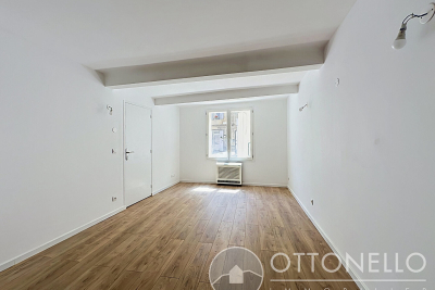 Appartement &agrave; vendre &agrave; ROQUEBRUNE-SUR-ARGENS  - 4 pi&egrave;ces - 75 m&sup2; 