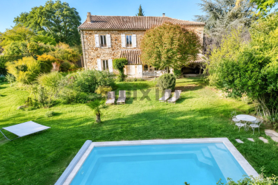 Maison &agrave; vendre &agrave; immobilier FONTARECHES  - 8 pi&egrave;ces - 212 m&sup2; 