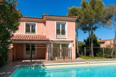 Maison &agrave; vendre &agrave; FRÉJUS  - 4 pi&egrave;ces - 104 m&sup2; 