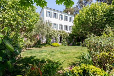 Maison &agrave; vendre &agrave; AUBAGNE  - 7 pi&egrave;ces - 194 m&sup2; 