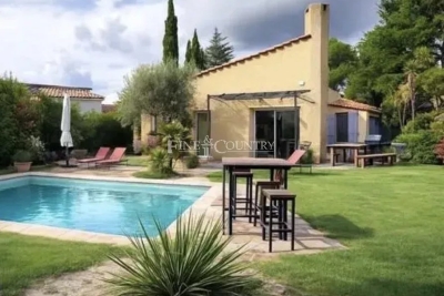 Maison &agrave; vendre &agrave; VALBONNE  - 7 pi&egrave;ces - 154 m&sup2; 