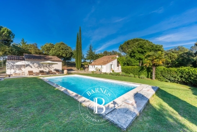 Maison &agrave; vendre &agrave; ROGNES  - 7 pi&egrave;ces - 175 m&sup2; 