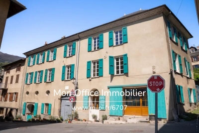 Bien &agrave; vendre &agrave; EMBRUN  - 10 pi&egrave;ces - 400 m&sup2; 