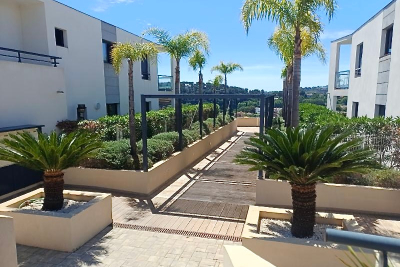 Appartement &agrave; vendre terrasse cagnes sur mer 