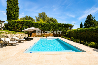 Maison &agrave; vendre &agrave; GRASSE  - 6 pi&egrave;ces - 127 m&sup2; 