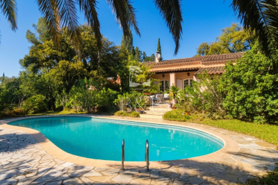 Maison &agrave; vendre &agrave; FRÉJUS  - 6 pi&egrave;ces - 130 m&sup2; 