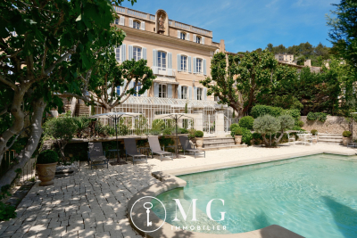Maison &agrave; vendre &agrave; APT  - 16 pi&egrave;ces - 480 m&sup2; 