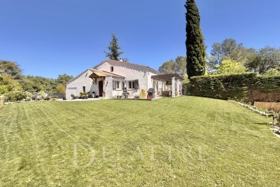 Maison &agrave; vendre &agrave; immobilier PLASCASSIER  - 5 pi&egrave;ces - 130 m&sup2; 