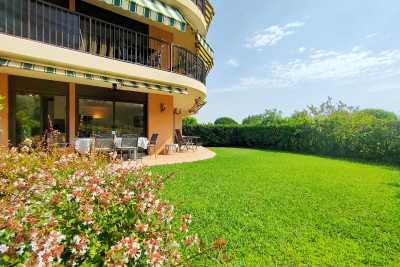 Appartement &agrave; vendre &agrave; MANDELIEU-LA-NAPOULE Gairaut - 4 pi&egrave;ces - 107 m&sup2; 