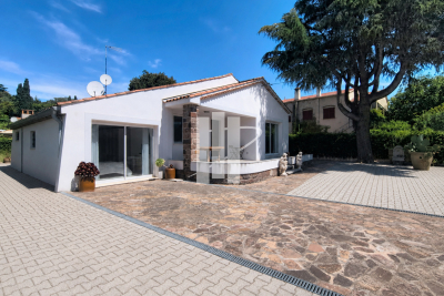 Maison &agrave; vendre &agrave; ST-RAPHAËL  - 5 pi&egrave;ces - 120 m&sup2; 