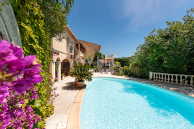 Maison &agrave; vendre &agrave; AURIBEAU-SUR-SIAGNE  - 6 pi&egrave;ces - 231 m&sup2; 