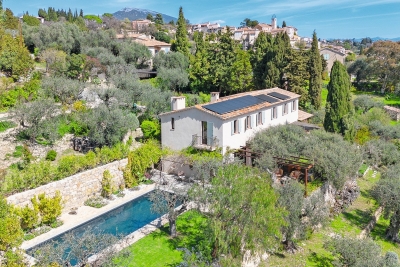 Maison &agrave; vendre &agrave; Chateauneuf-Grasse  - 6 pi&egrave;ces 250 m&sup2; 
