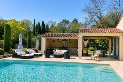 Maison &agrave; vendre &agrave; OPIO  - 7 pi&egrave;ces - 280 m&sup2; 