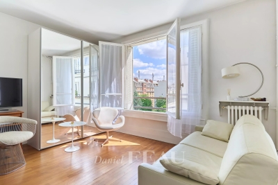 Appartement &agrave; vendre &agrave; PARIS 7EME Ecole Militaire - 3 pi&egrave;ces - 49 m&sup2; 