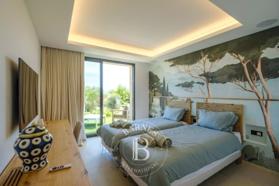 Villa à Grimaud &agrave; louer à partir de 16 400 € / semaine, Photo 12